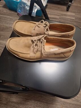 Men's Lace-Up Boat Shoes in Light Brown